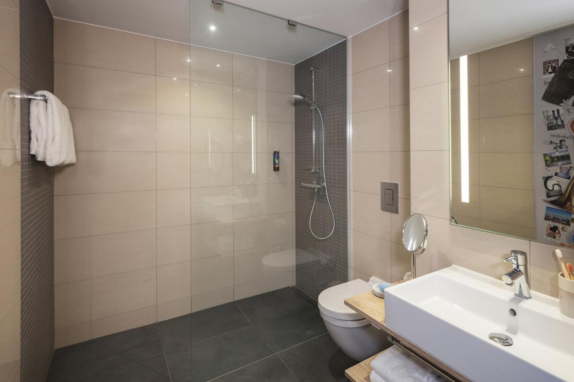 - The Niu, Brass Olympiapark By Ihg Hotel