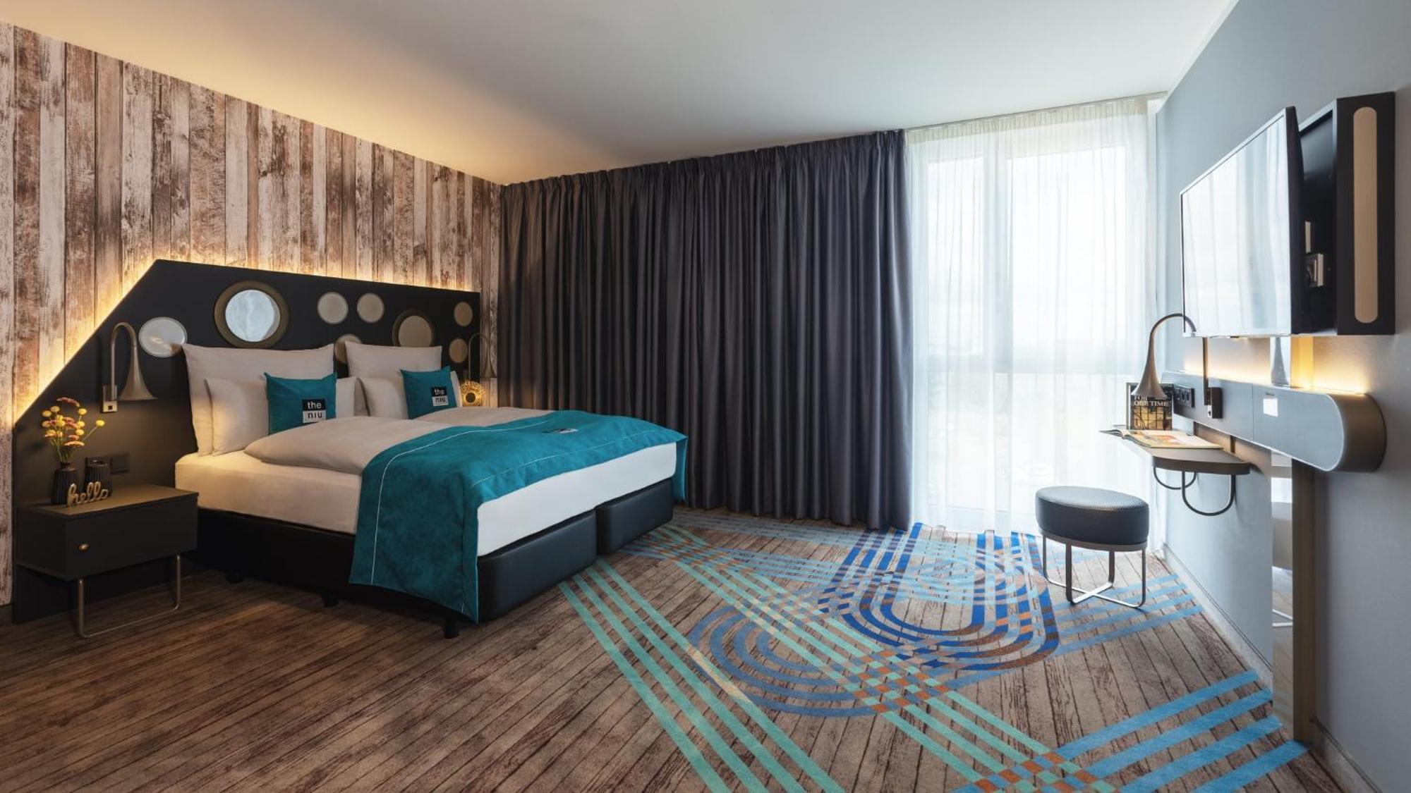- The Niu, Brass Olympiapark By Ihg Hotel 3*